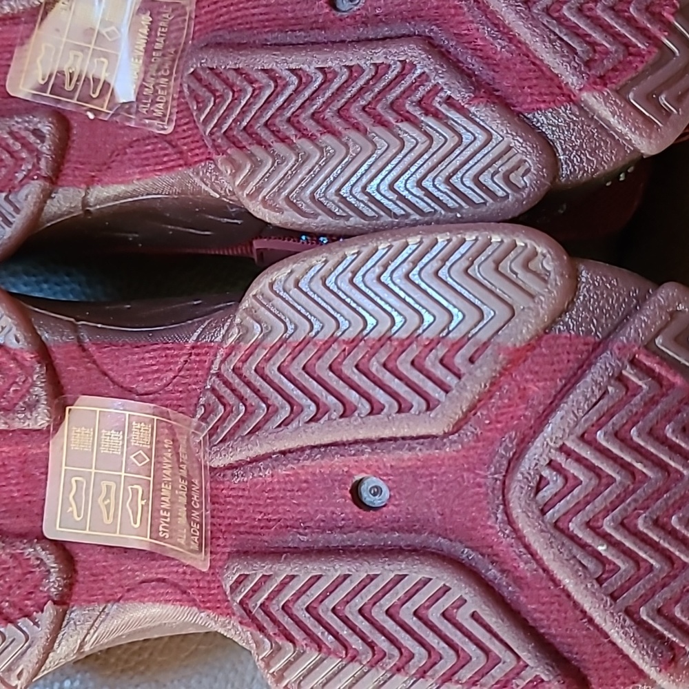 New never worn casual shoes - Picture 7 of 7